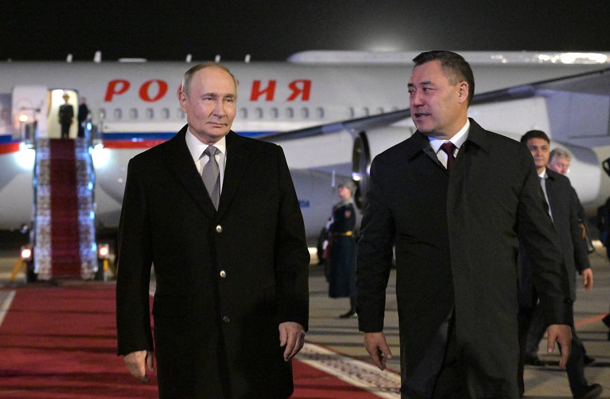 Путин прибыл на переговоры в Киргизию