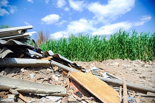 Волгоградец допустил захламление сельхозугодий строительным мусором