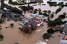 Жителей Сиднея эвакуируют из-за разрушительного наводнения