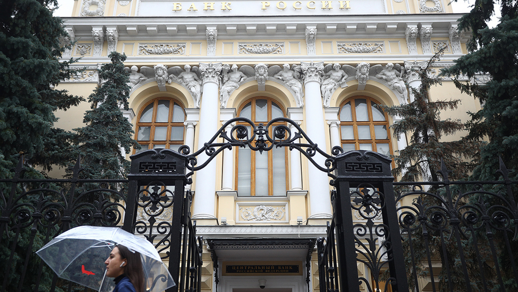 Известия: в ЦБ поддержали введение биометрии при выдаче микрозаймов онлайн