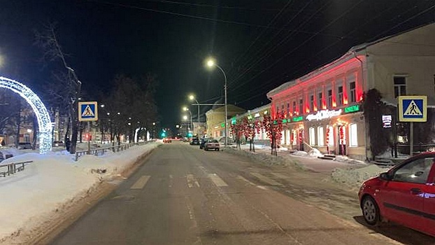 Водитель без прав наехал на пешехода в центре Вологды