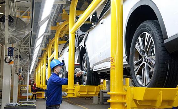 Китайский завод BYD производит машин больше всей России в пять раз