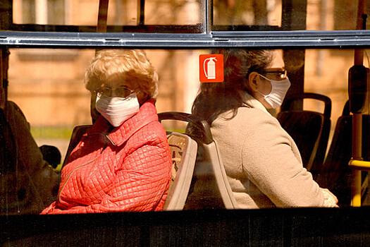 В Петербурге пассажиров без масок перестанут пускать в общественный транспорт