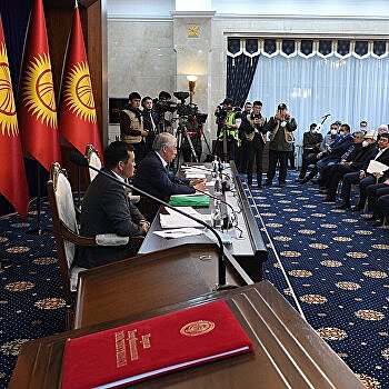 Киргизские парламентарии сошлись врукопашную из-за разногласий по законопроекту