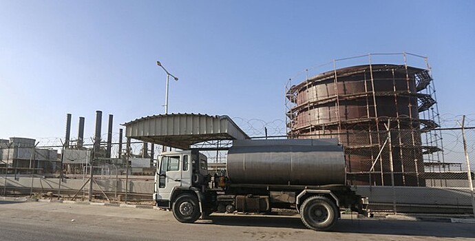 Израиль снял ограничение на поставки топлива в сектор Газа