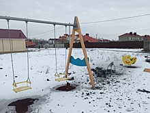 Под Белгородом украинский снаряд упал на детскую площадку