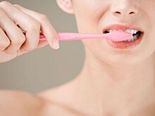 Медики посоветовали реже чистить зубы