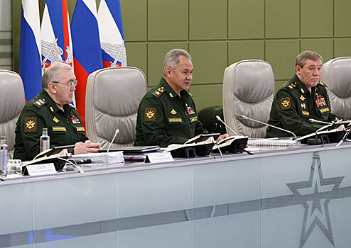 Министр обороны России генерал армии Сергей Шойгу провел селекторное совещание с руководящим составом Вооруженных Сил