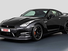 Четырёхкратный чемпион Формулы-1 продает почти новый Nissan