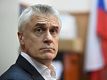 Мосгорсуд оставил Калви под домашним арестом