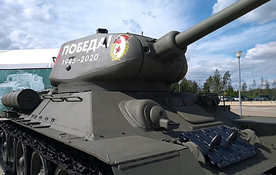 "Уралвагонзавод" восстановил до боевого состояния пять Т-34 для "Танкового биатлона"