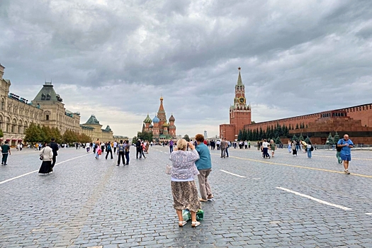 «Не разрешили подстричься». Турист из Китая рассказал, что его удивило в России