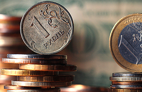 Июль стал худшим после марта месяцем для российской валюты