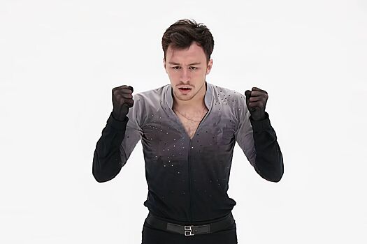 Фигурист Дмитрий Алиев выпустил трек под названием «Неотразимая»