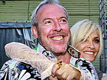 Макаревич* и Вайкуле решили заработать миллионы на американцах