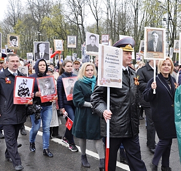 В Смоленске полицейские приняли участие в шествии «Бессмертного полка»