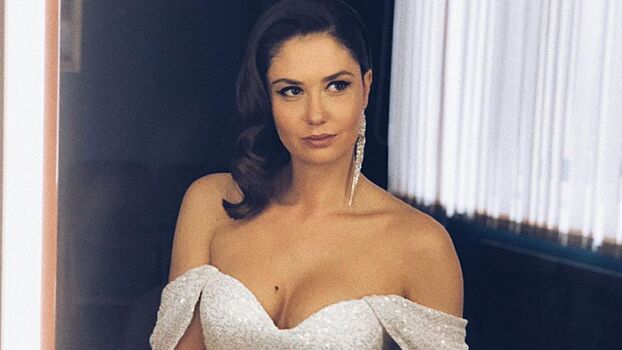 Агата Муцениеце недовольна отцовстом Прилучного