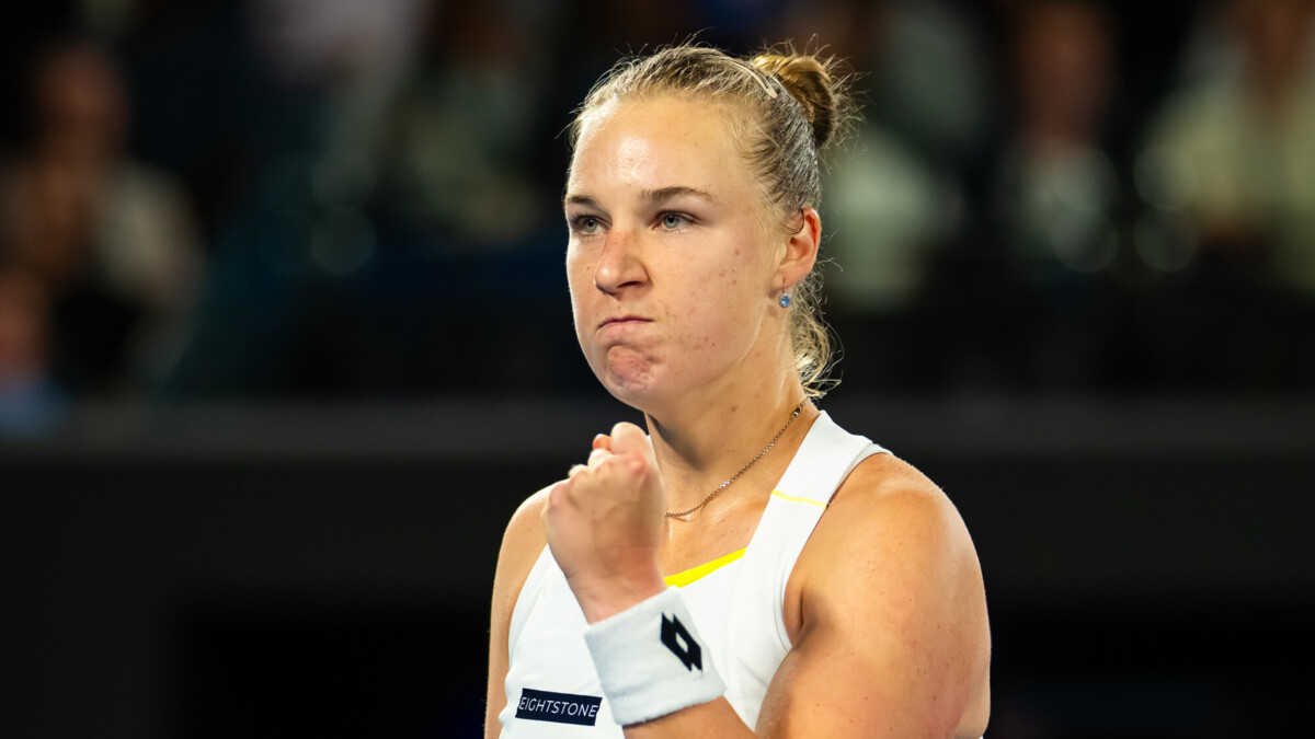 Российская теннисистка Блинкова уверенно вышла во второй круг турнира в Румынии