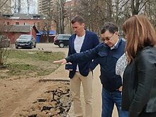 В Красноармейске восстанавливают двор дома после разрушений из-за аварии