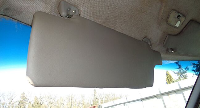 Вторая функция “козырька”, которой многие водители не пользуются