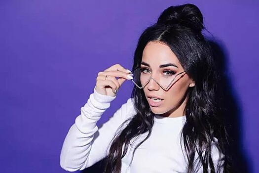 Арина Ростовская о разнице пародий и «лайке» от Шакиры