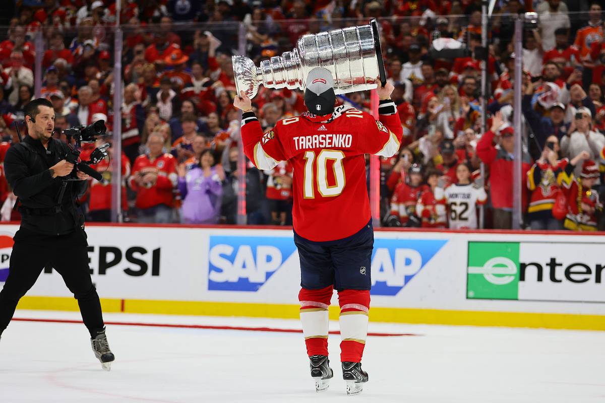 Россиянин Тарасенко поменял клуб в НХЛ после победы в Кубке Стэнли