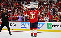 Россиянин Тарасенко поменял клуб в НХЛ после победы в Кубке Стэнли