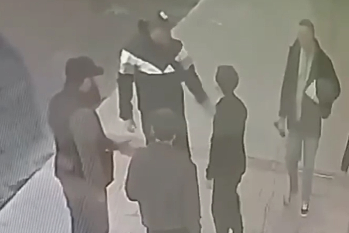 У одного из них бандитов, избивших прохожего в центре Москвы, убили родственницу