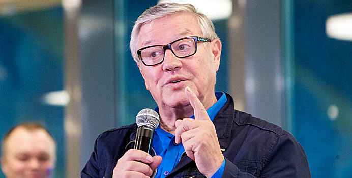 Кержаков об Орлове: «Если он из Ленинграда, то почему не должен болеть за «Зенит»? Нормальная история, почему нет? Хотелось бы, чтобы он не только «Зенит» комментировал»