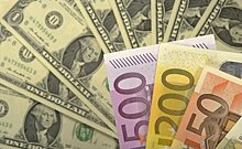 Хуаньцю шибао: усиление санкций Запада против России приведет к падению евро и доллара