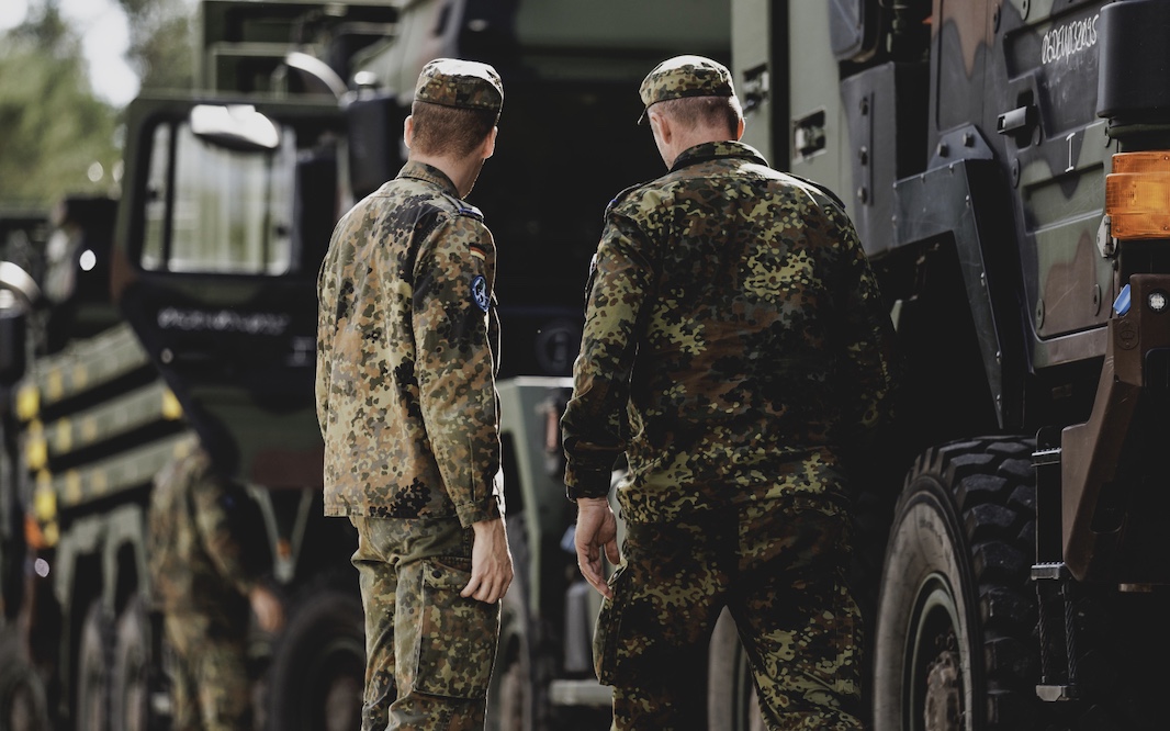 Politico: во Франции обеспокоены перевооружением Германии