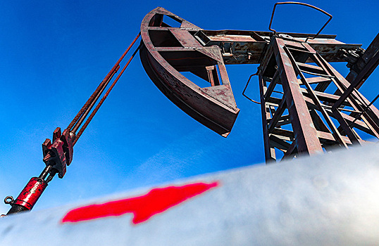Bloomberg: российская нефть «повсюду» торгуется выше ценового потолка