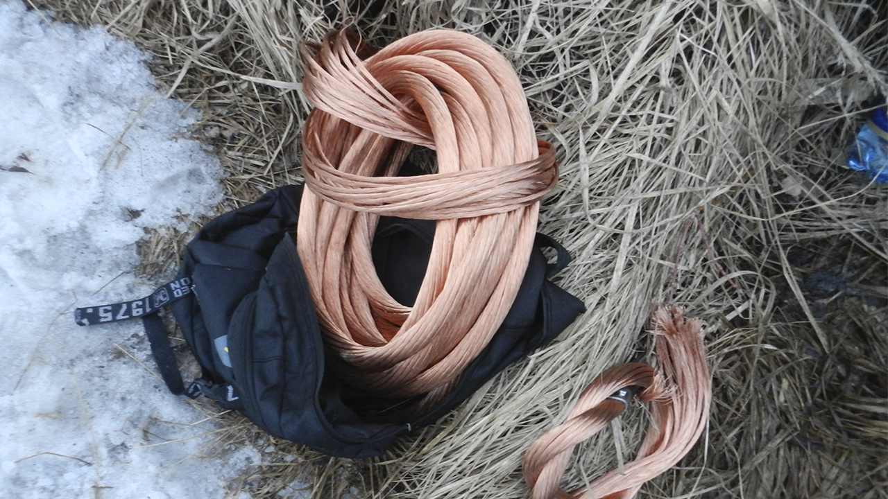 В Брянске местного жителя осудят за похищение 413 кг медного кабеля из локомотивного депо
