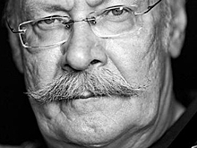 Умер заслуженный артист России Александр Самойлов