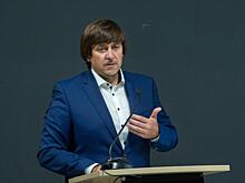Самый богатый мэр Тюменской области потерял за год 2 миллиона дохода и приобрел люксовое авто