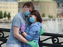 Россиян призвали меньше целоваться во избежание заражения гриппом