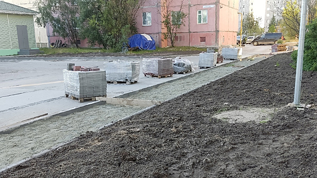 Жители Надыма пожаловались на низкие темпы благоустройства дворов