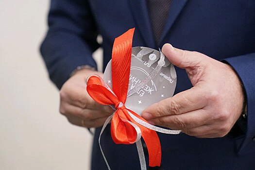 Илья Середюк сорвал с “Ёлки желаний” три детские мечты