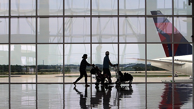 Случайный выстрел вызвал панику в аэропорту Атланты