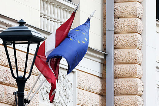 Латвия прекращает выдачу виз гражданам России
