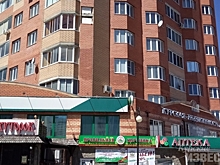 Курск. В жилом доме обрушилась кирпичная кладка фасада