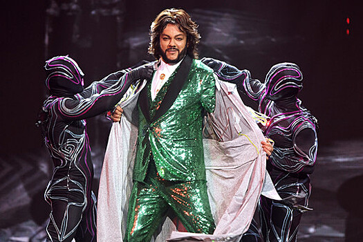 Киркоров сменит рекордное количество костюмов со стразами и перьями на юбилейном шоу