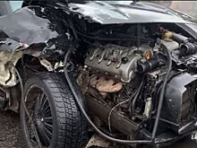 «Сидела в телефоне»: дизайнер вдребезги разбила иномарку