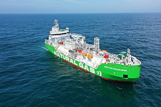 "Газпром нефть" построила первый в России бункеровщик судов природным газом