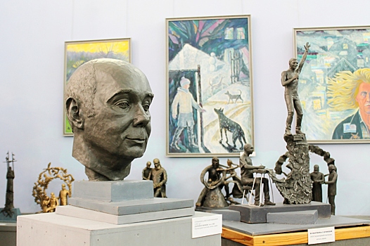 В Оренбурге презентовали скульптурные портреты Шатунова и Кузнецова