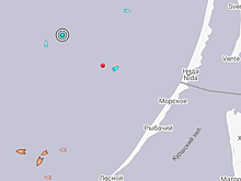 "Академик Черский" встал неподалеку от Куршской косы