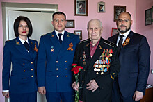 В преддверии 9 мая во Владивостоке чествуют ветеранов