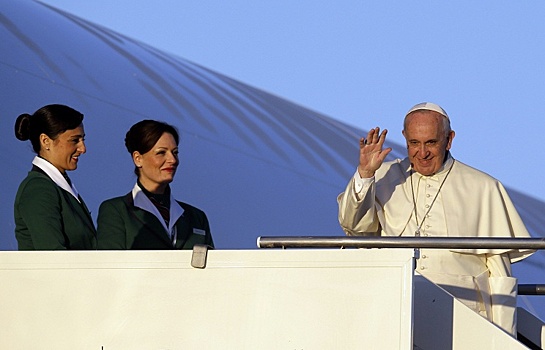 Папа Римский начал визит в африканские страны