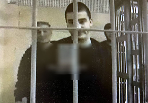 Иностранцы, убившие байкера Кирилла Ковалёва, цинично улыбались и гримасничали в суде