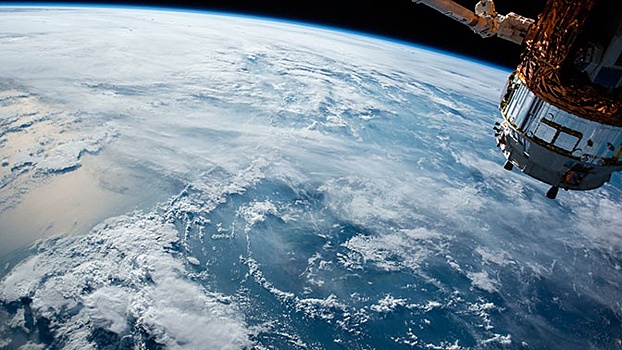 Космонавт поспорил со сторонниками теории плоской Земли